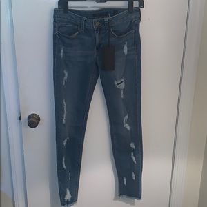 NWT SP BLACK LABEL skinny  jeans with rips